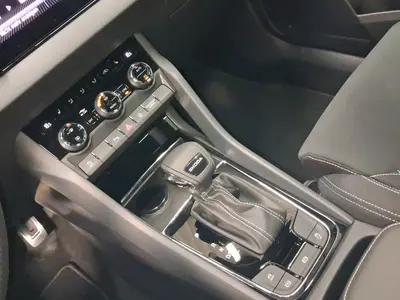 Skoda Karoq – Foto 11