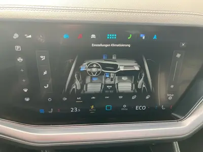 Volkswagen Touareg – Foto 16