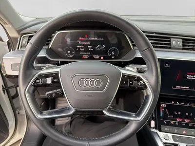 Audi e-tron – Foto 9