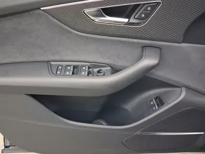 Audi Q8 – Foto 8