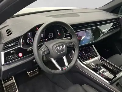 Audi Q8 – Foto 9