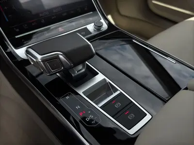 Audi A8 – Foto 11