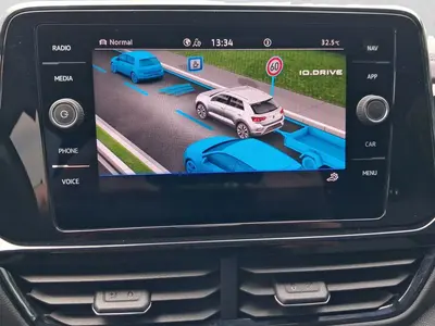 Volkswagen T-Roc – Foto 13