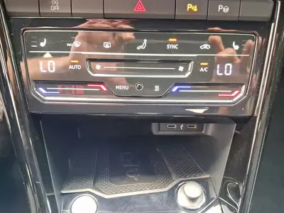 Volkswagen T-Roc – Foto 16