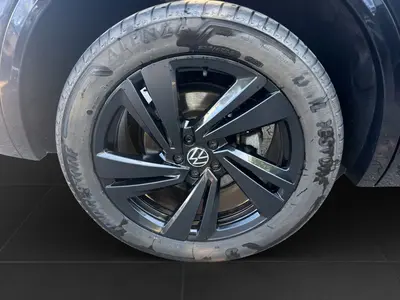 Volkswagen Touareg – Foto 7