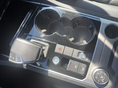Volkswagen Touareg – Foto 11