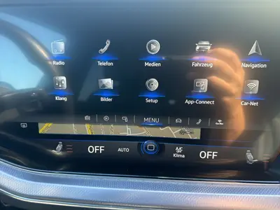 Volkswagen Touareg – Foto 14