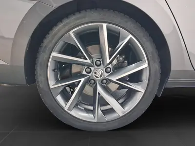 Skoda Superb – Foto 7