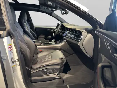 Audi RS Q8 – Foto 4