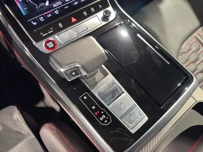 Audi RS Q8 – Foto 11