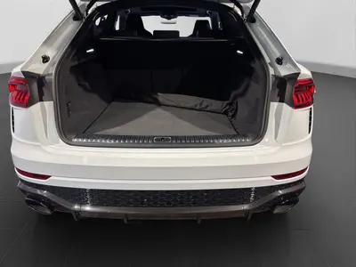 Audi RS Q8 – Foto 17