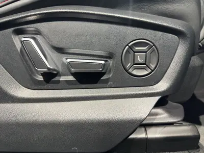 Audi RS Q8 – Foto 19