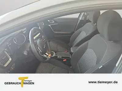 Kia cee'd – Foto 9