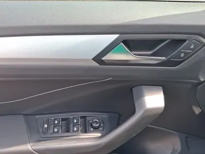 Volkswagen T-Roc – Foto 8
