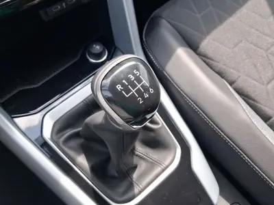 Volkswagen T-Roc – Foto 11