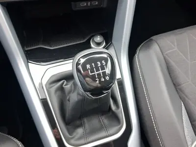 Volkswagen T-Roc – Foto 11