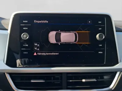 Volkswagen T-Roc – Foto 12