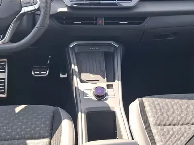 Volkswagen T-Roc – Foto 11