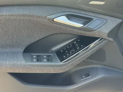 Audi Q6 e-tron – Foto 8