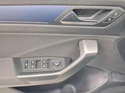 Volkswagen T-Roc – Foto 8
