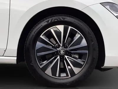 Skoda Superb – Foto 7