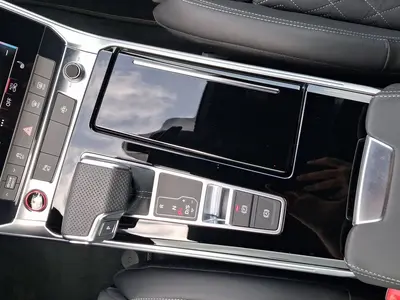 Audi S6 Avant – Foto 11