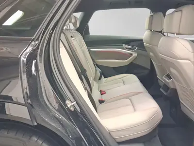 Audi e-tron – Foto 6