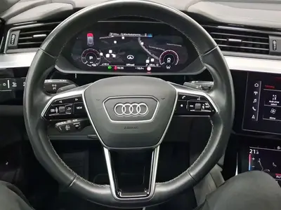 Audi e-tron – Foto 9