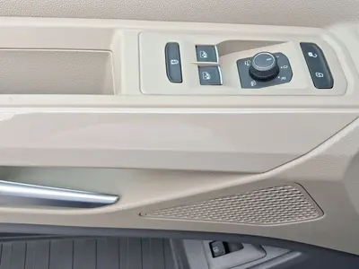 Volkswagen T7 Multivan – Foto 8