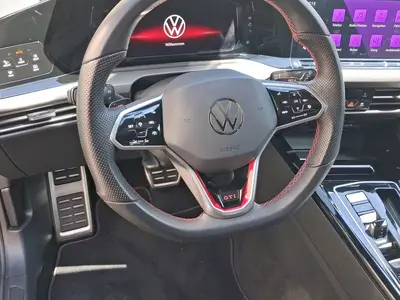 Volkswagen Golf GTI – Foto 9