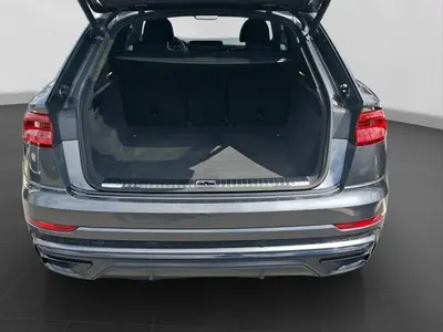 Audi Q8 – Foto 17