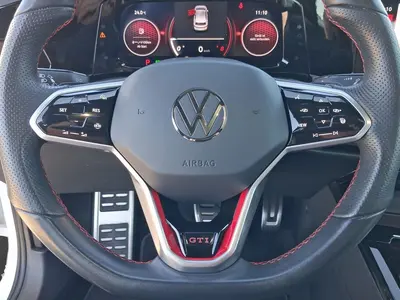Volkswagen Golf GTI – Foto 9