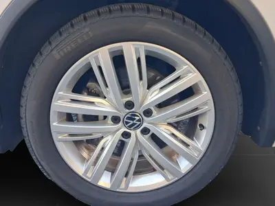 Volkswagen Tiguan Allspace – Foto 7