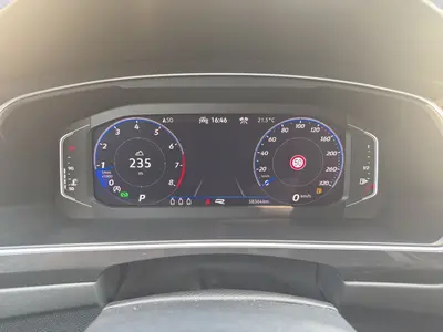 Volkswagen Tiguan – Foto 10