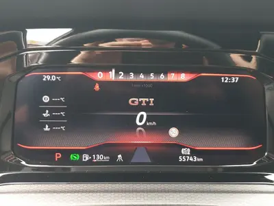 Volkswagen Golf GTI – Foto 10