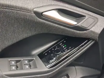 Audi Q6 e-tron – Foto 8