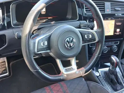 Volkswagen Golf GTI – Foto 9
