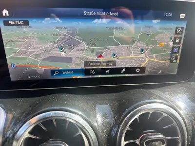 Mercedes-Benz EQB – Foto 12
