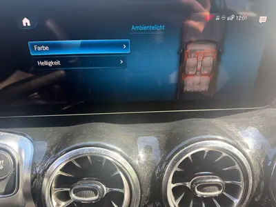 Mercedes-Benz EQB – Foto 16