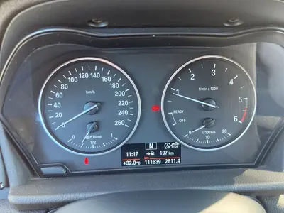 BMW 218d – Foto 10