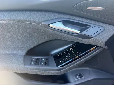 Audi Q6 e-tron – Foto 8