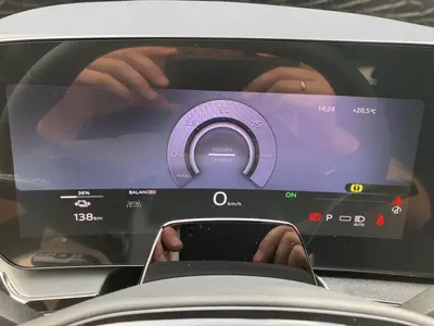 Audi Q6 e-tron – Foto 10