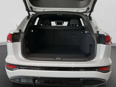 Audi Q6 e-tron – Foto 17