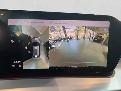 Audi Q3 – Foto 16