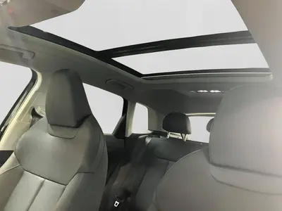 Audi Q3 – Foto 18