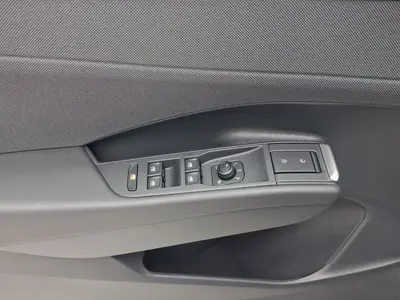 Volkswagen T-Roc – Foto 8
