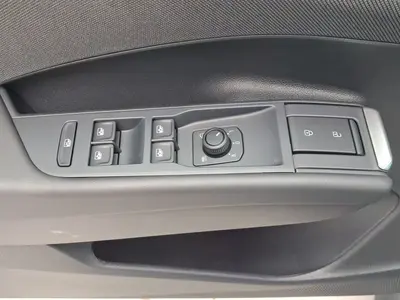 Volkswagen T-Roc – Foto 8