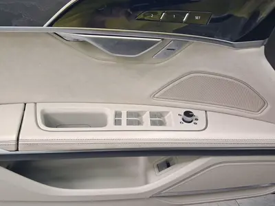 Audi A8 – Foto 8