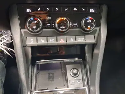 Skoda Karoq – Foto 16