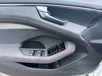Audi A6 Avant – Foto 8